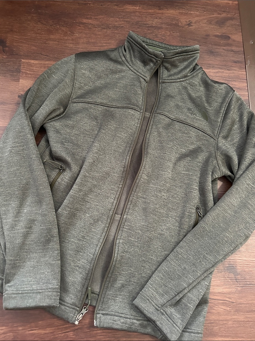Men’s Northface ZipUp